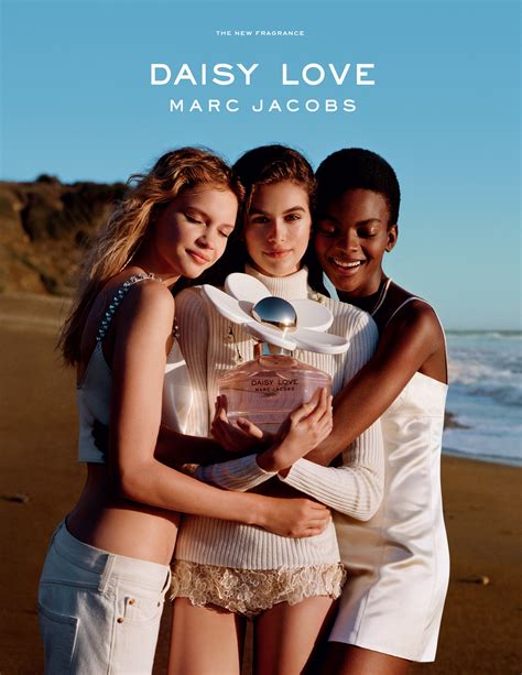 daisy marc jacobs advert models.